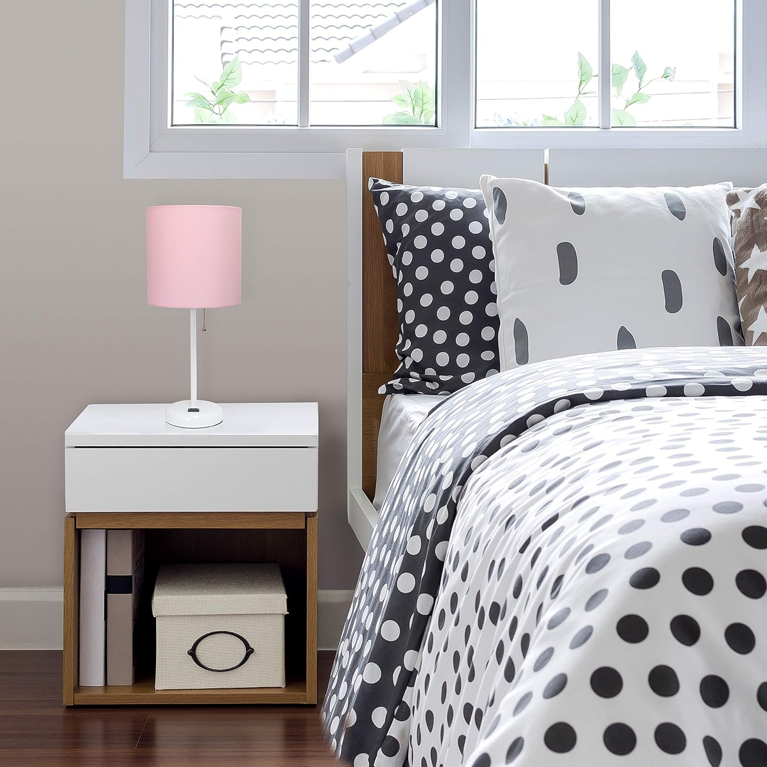 Simple Designs LT2024-POW White Stick Table Desk Lamp with Charging Outlet and Drum Fabric Shade, Light Pink - Image 9